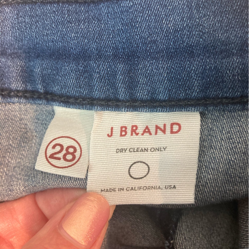 J Brand Snakeskin Printed Coated Denim size 28 - Picture 4 of 4